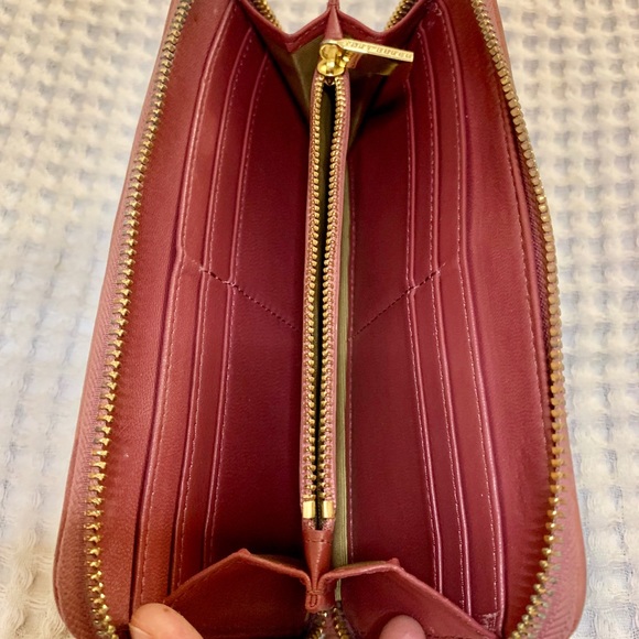 Tory Burch zip continental crystal wallet - Picture 5 of 5